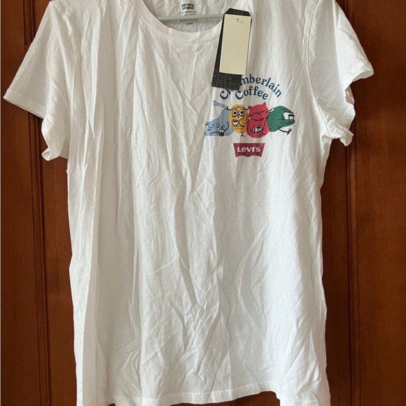 NEW! Emma Chamberlain Coffee T Shirt, Levi’s - Picture 1 of 3